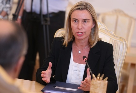 Глава дипломатии ЕС заявляет, что ситуация на Украине не обнадёживает