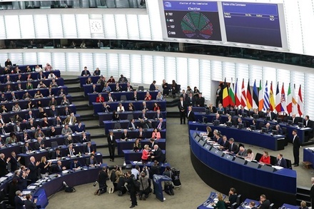 В Европарламенте пояснили решение о немедленном запрете российских энергоносителей