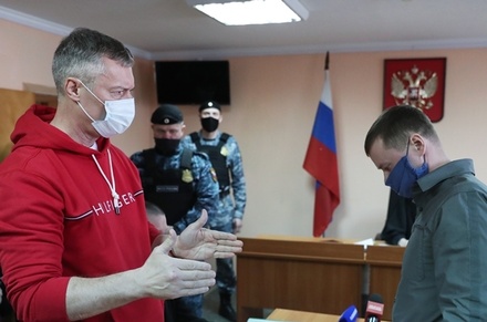 Суд оштрафовал Евгения Ройзмана за участие в несанкционированной акции 23 января