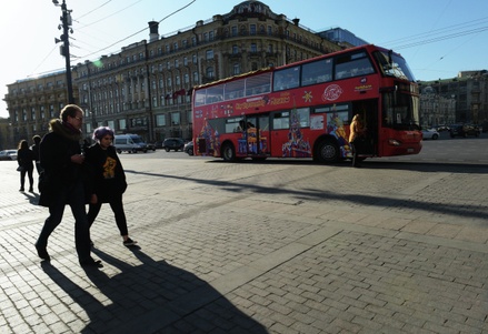 В центре Москвы появились новые парковочные места для туристических автобусов