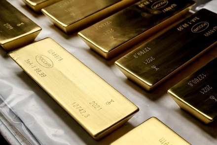 ЦБ с 28 марта будет покупать золото у банков по фиксированной цене