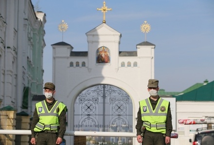 В СФ заявили о готовности предоставить убежище монахам Киево-Печерской лавры после обысков СБУ