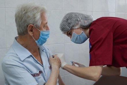 В России анонсировали розыгрыши денежных призов среди вакцинированных от COVID-19