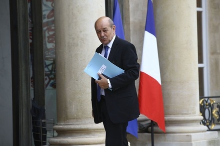 Франция заявила об отсутствии желания видеть Россию в изоляции