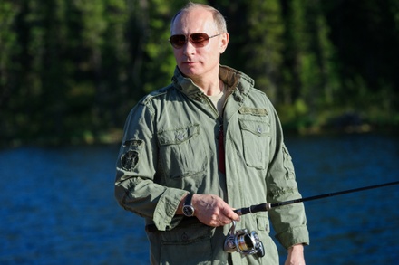 Владимир Путин сходит на рыбалку в Сибири