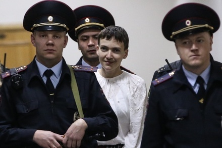 Адвокат Савченко подтвердил перевод своей подзащитной в городскую клинику