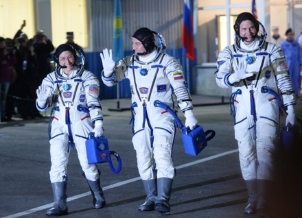 В РАН назвали космонавтов бесполезными для науки 