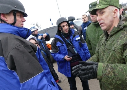 В ОБСЕ обострение в Донбассе объяснили близостью войск враждующих сторон