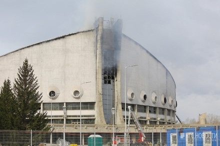 В красноярском Дворце спорта произошёл пожар