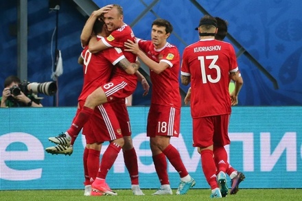 Россия повела в матче Кубка конфедераций с Новой Зеландией 2:0