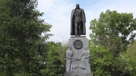 Иркутский адвокат потребовал через суд снести памятник Александру Колчаку
