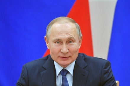 Владимир Путин выступил против понятий «родитель №1 и родитель №2»