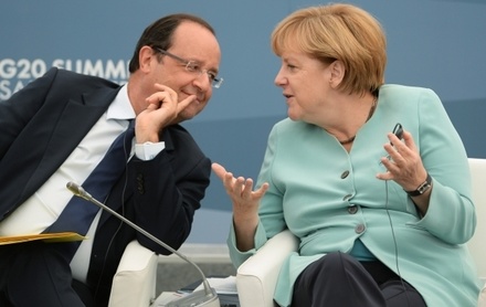 Олланд и Меркель приедут в Москву для обсуждения украинского вопроса