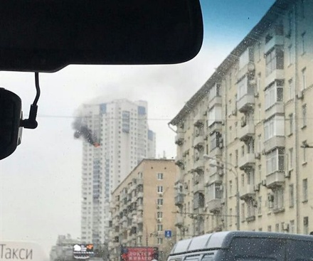 15 человек спасены при пожаре в 35-этажном доме на севере Москвы