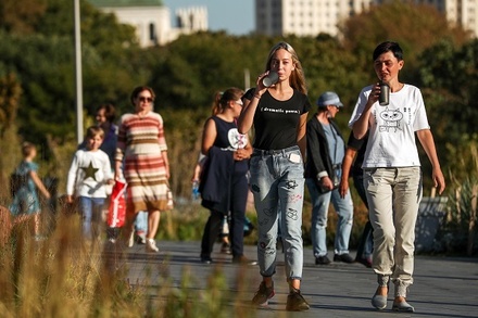 Синоптики допустили новую волну бабьего лета в Москве в октябре