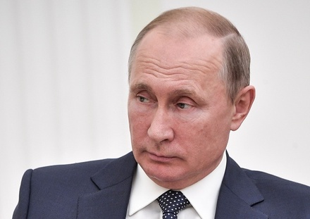 Владимир Путин провёл перестановки в составе полпредов
