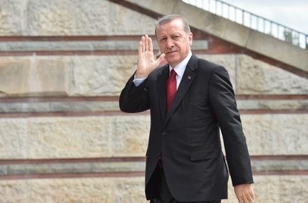 СМИ выяснили, как Реджепу Эрдогану удалось избежать  возможного ареста