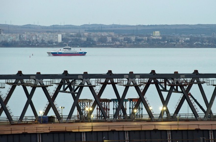 В Голландии проверят законность участия 2 фирм в строительстве Крымского моста