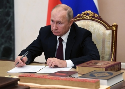 Владимир Путин подписал указ о введении в действие плана обороны на 2021-2025 гг.