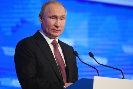 Путин считает возможным расширение опыта краткосрочного безвизового въезда в РФ