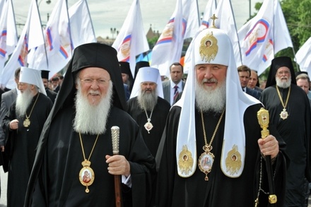 Кураев предложил патриархам померяться «бесполезными органами» после подписания томоса ПЦУ