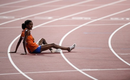 Голландская спортсменка Сифан Хассан побила мировой рекорд в беге на 10 000 м