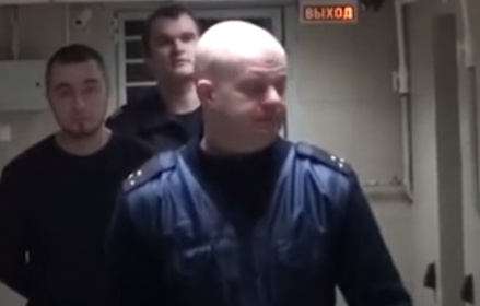 В Подмосковье суд арестовал мужчину, отрубившего руки жене