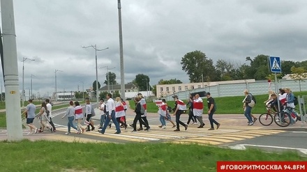 Колонны протестующих движутся в центр Минска