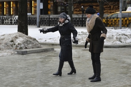 МЧС предупреждает москвичей о гололедице и порывистом ветре