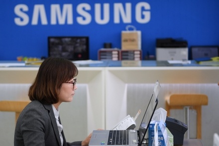 Samsung представит новый складной смартфон до конца года