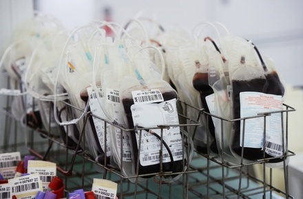 Сергей Собянин установил выплату донорам крови с антителами на коронавирус