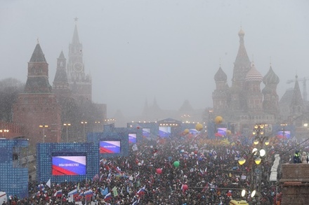 У стен Кремля начался концерт в честь присоединения Крыма