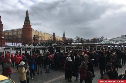 На Манежной площади в Москве начинается акция памяти жертв трагедии в Кемерове