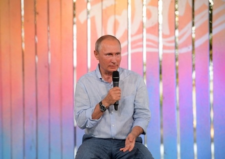 Владимир Путин призвал к продвижению молодых политиков