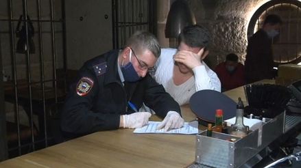 В Рязани полицейские сорвали стендап-концерт