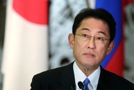 Премьер-министр Японии: Токио будет поэтапно отказываться от российской нефти