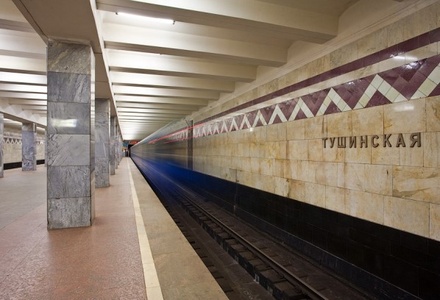 Вестибюли нескольких станций метро в Москве закрыты в выходные