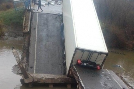 Уголовное дело возбуждено по факту гибели людей при обрушении моста в Приморье