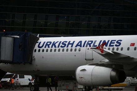 Turkish Airlines отменила почти 240 рейсов в Стамбуле из-за ожидаемого снегопада