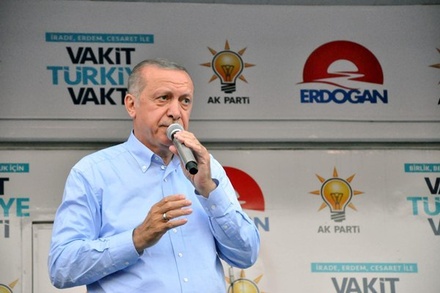 Избирком Турции сообщил об абсолютном большинстве голосов на выборах у Эрдогана