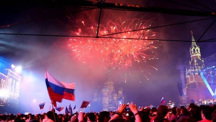 В День России на Красной площади дадут более 500 салютных залпов