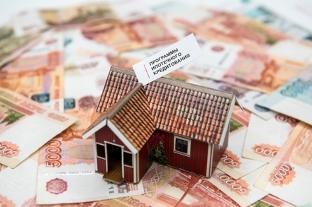 СМИ узнали о возможном продлении льготной ипотеки до конца года
