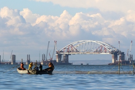 Мост через Керченский пролив предложили назвать «Президентским»