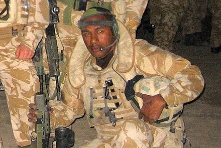 Темнокожий солдат армии Британии получил компенсацию в $634 тыс. из-за расизма