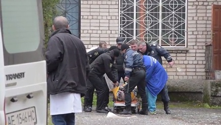 Один человек погиб в результате взрыва гранат в суде в Днепропетровской области