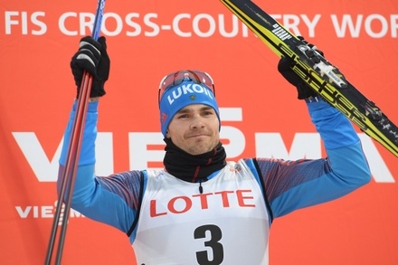 Российский лыжник Пётр Седов победил в скиатлоне на этапе Кубка мира в Пхенчхане
