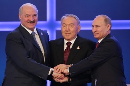 Путин встретится с лидерами Казахстана и Белоруссии в Астане