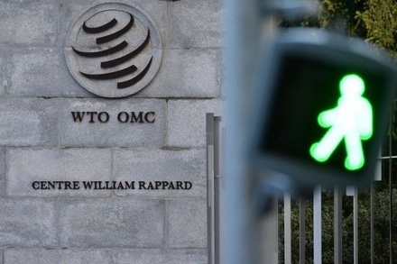 Экономист Хазин счёл введение потолка цен на российский экспорт нарушением принципов ВТО