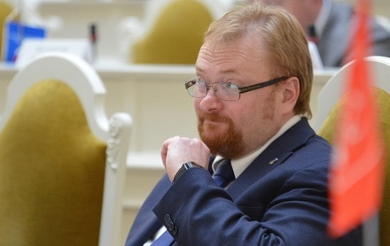 Милонов обвинил Водянову в недостаточной заботе о сестре-инвалиде