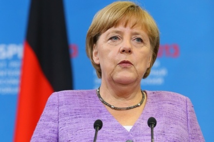 Меркель считает дипломатию единственным решением конфликта в Донбассе